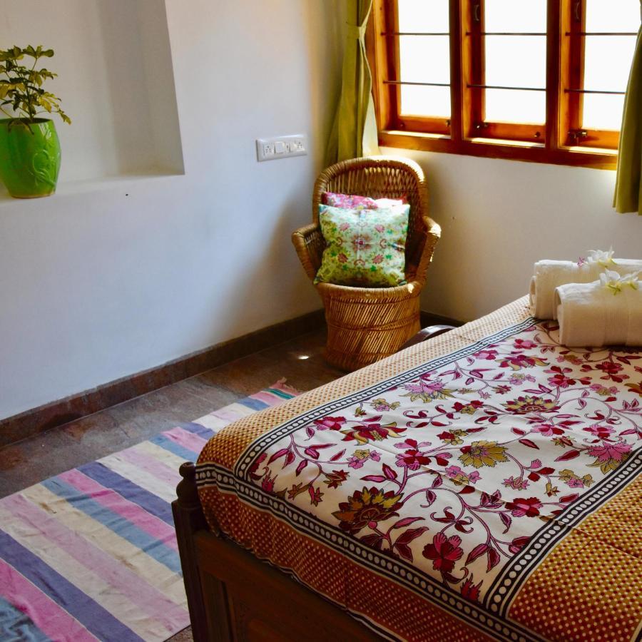 Jasmin Villa Hampi Exteriör bild